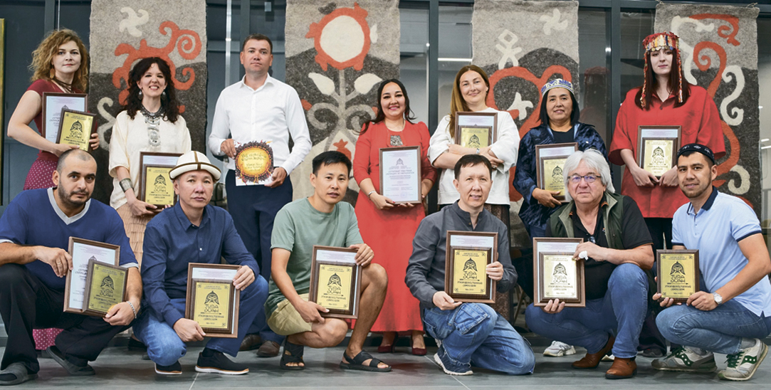 ЛЕТНИЕ СИМПОЗИУМЫ