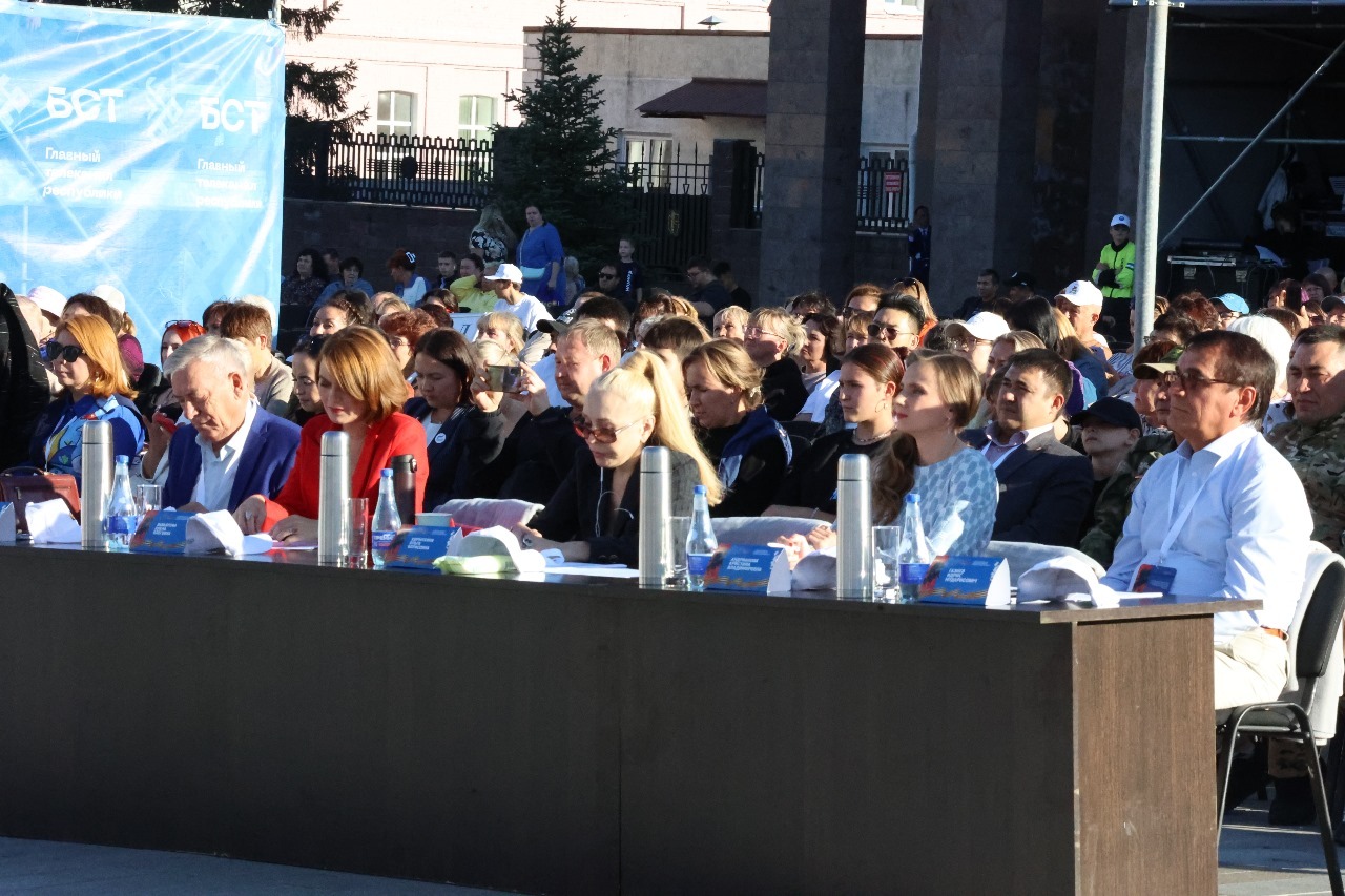 «Армии необходимо вернуть должное уважение, внимание и любовь народа»