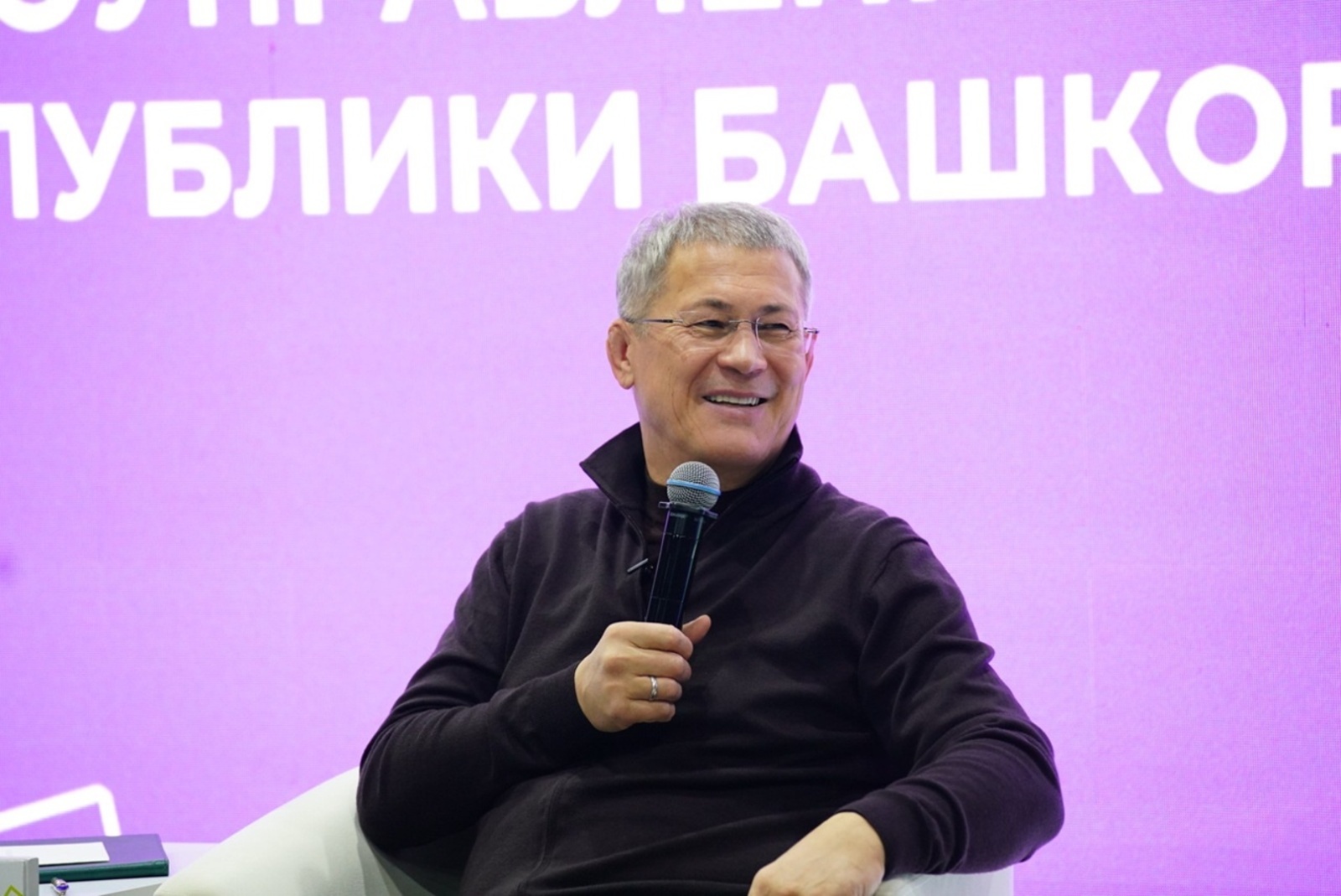 Радий Хабиров: Всех жителей Башкортостана с Днём Республики!